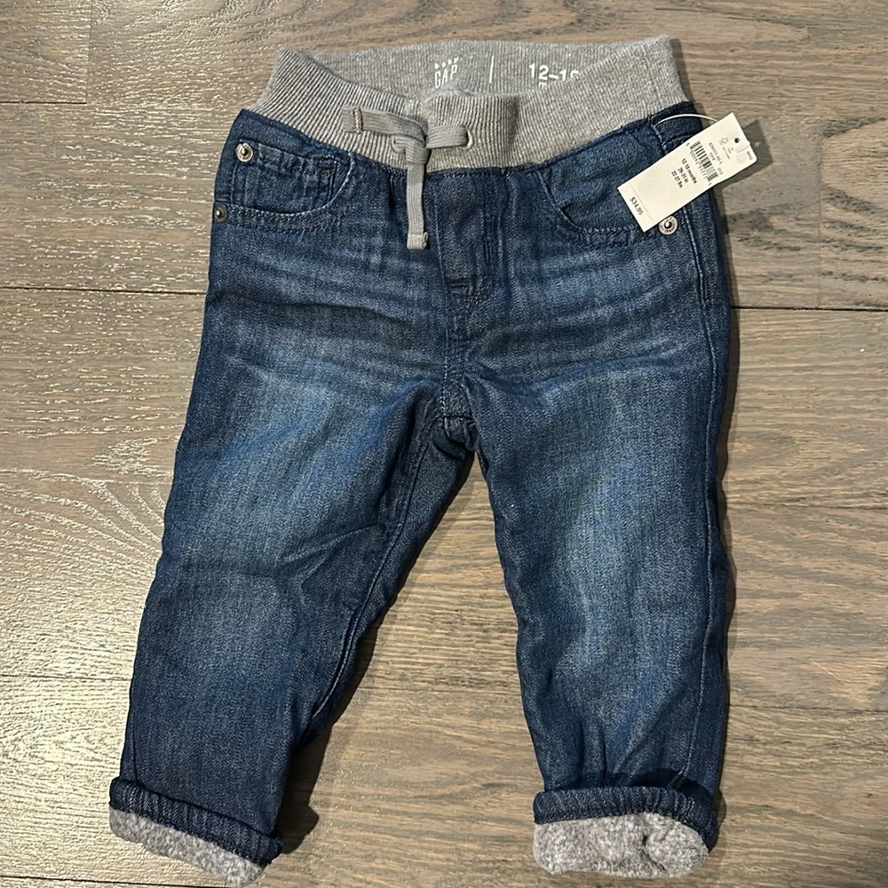 Gap fleece lined denim new with tag. Size 12-18 months